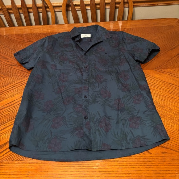 Men's Floral Patterned Button Down Shirt - Picture 1 of 11